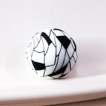 Load image into Gallery viewer, Monochrome Print Beads