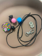 Load image into Gallery viewer, DIY Lanyard Kit